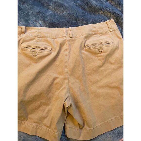 Talbots Women's Khaki Chino Shorts Size 16 Casual Summer Wear - Picture 8 of 10